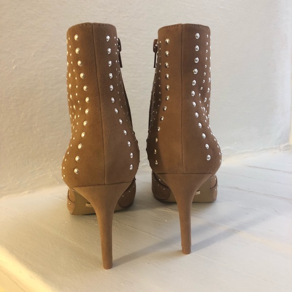 *NEW* Kenzie Ninna Booties - Picture 3 of 8